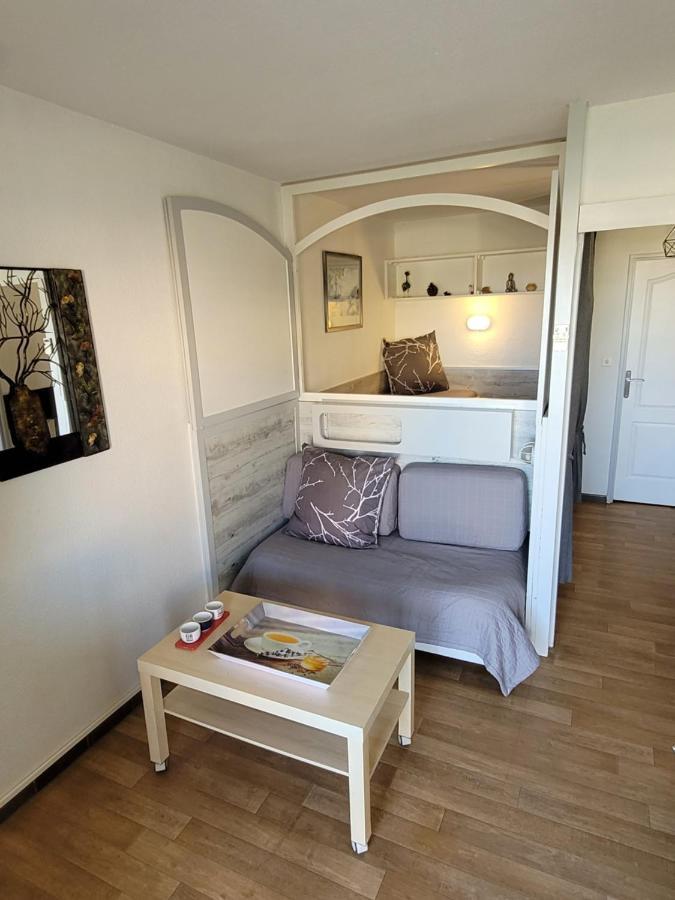 Апартаменты Studio Port D' Hyeres Vue Mer Et Sur Les Iles D'Or Экстерьер фото